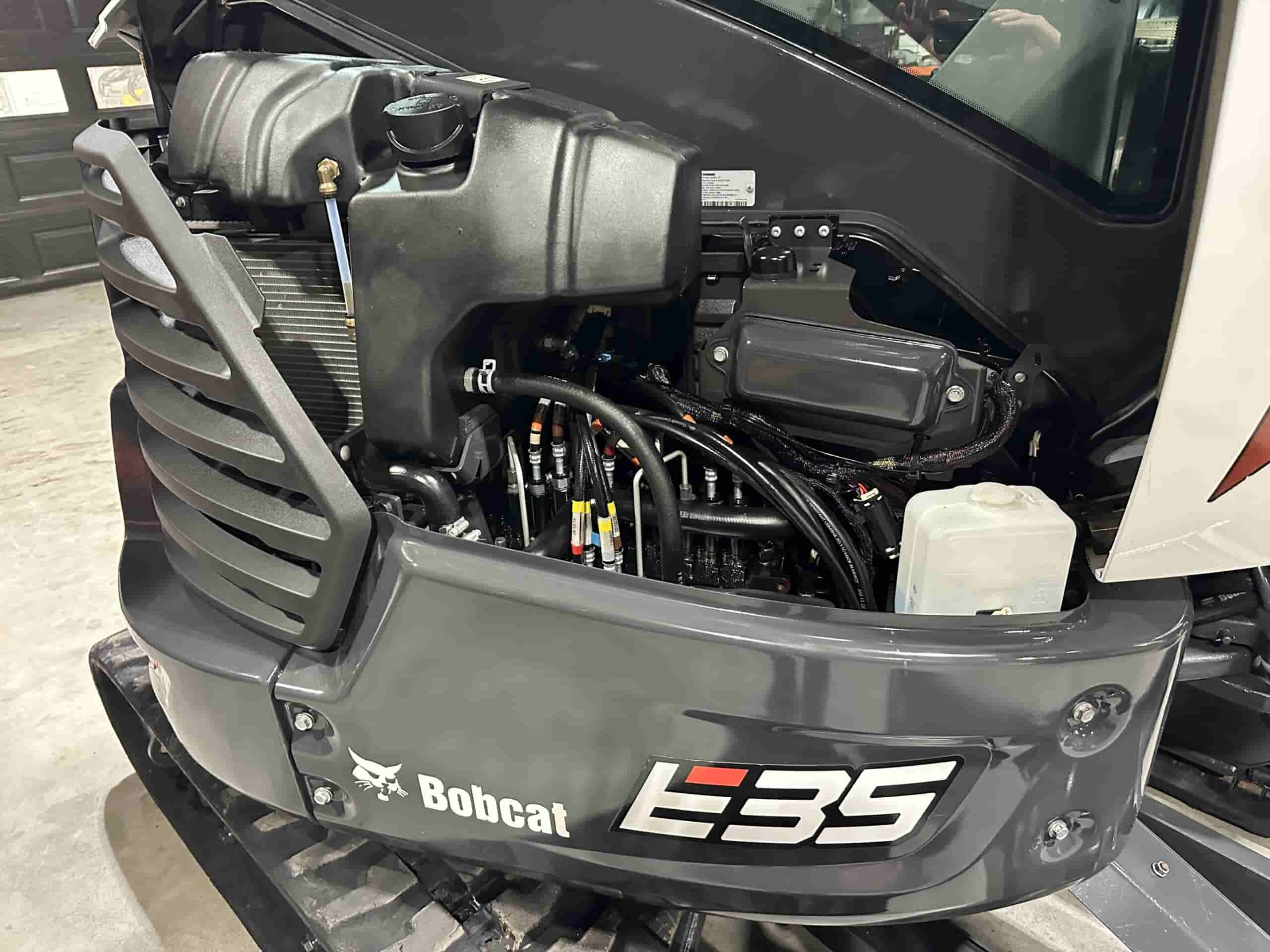 2019 BOBCAT E35i
